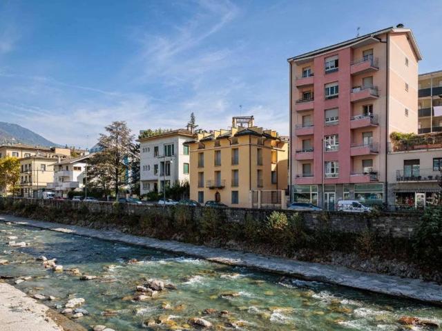 Casa di lusso in vendita via Lungo Mallero Cadorna 38, Sondrio, Lombardia