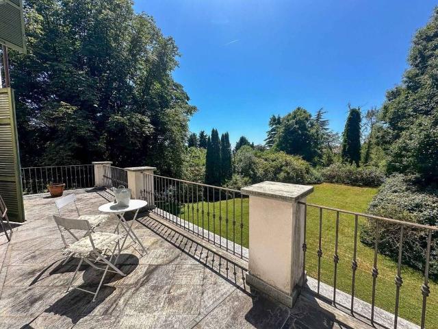 Casa di prestigio di 1055 mq in vendita Strada dell'Acqua, 58, Biella, Piemonte