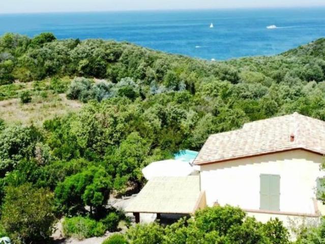 Casa di prestigio di 120 mq in vendita Cala Mandriola, Rio Marina, Livorno, Toscana