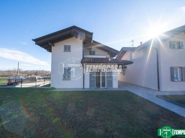 Casa di prestigio di 189 mq in vendita Via Erro 20, Paruzzaro, Novara, Piemonte