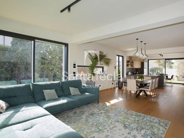 Casa di prestigio di 220 mq in vendita Via Campo Gallo, 35, Arese, Milano, Lombardia