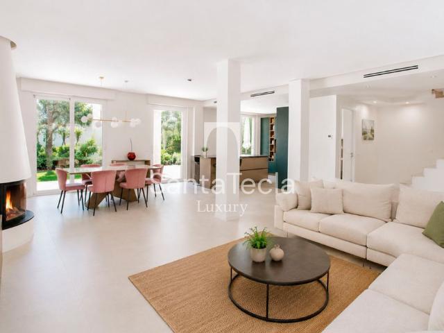 Casa di prestigio di 227 mq in vendita Giacomo Matteotti, 40, Arese, Lombardia