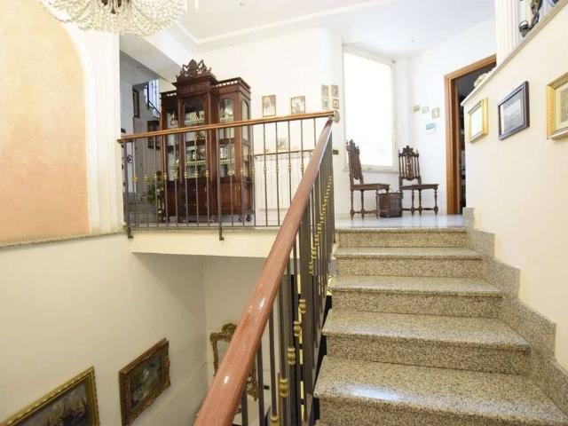 Casa di prestigio di 270 mq in vendita via Napoli Capodimonte, Napoli, Campania