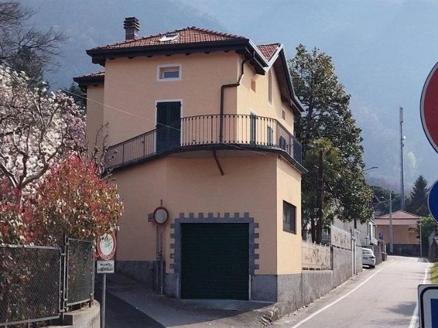 Esclusiva villa in vendita Via Alla Fermata, 19, Castelveccana, Varese, Lombardia