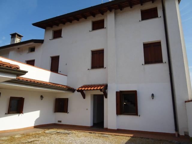 Casa di testa in vendita a Porpetto