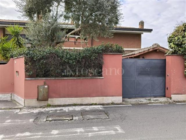 Casa di 140 mq a Ciampino