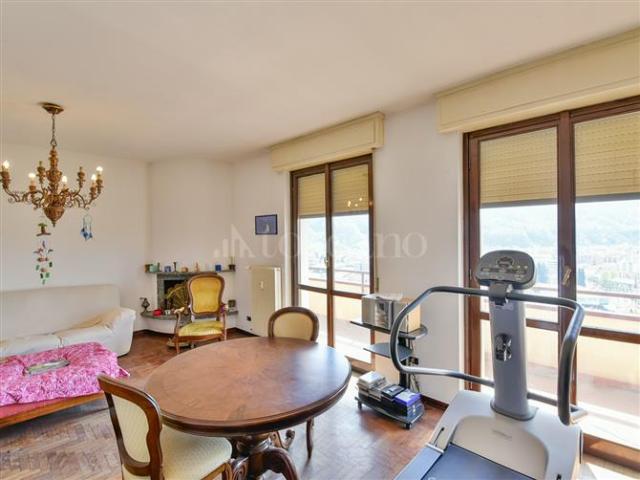 Casa di 140 mq a Sagnino, Monte Olimpino, Tavernola Como