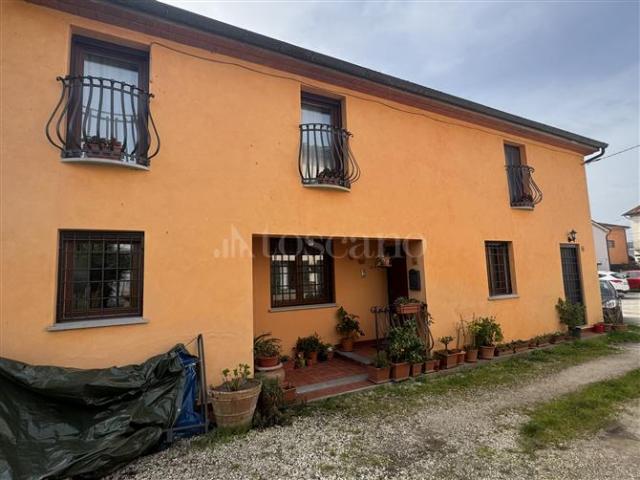 Casa di 147 mq a Barile, Spazzavento, Ramini, Bargi, Masiano Pistoia