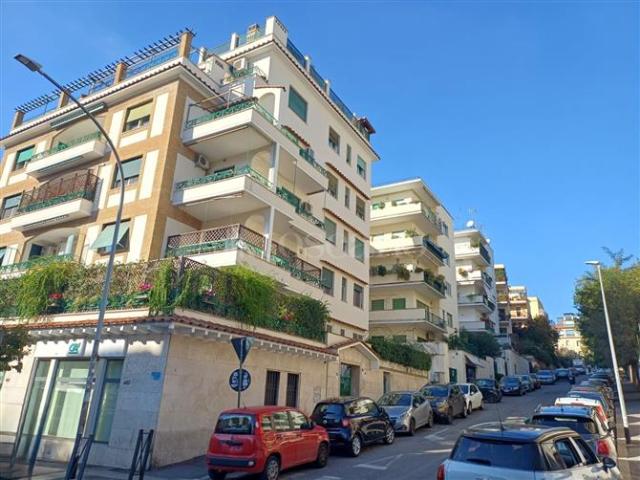 Casa di 151 mq a Corso Francia, Vigna Clara, Fleming, Ponte Milvio Roma
