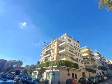 Casa di 151 mq a Corso Francia, Vigna Clara, Fleming, Ponte Milvio Roma