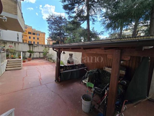Casa di 160 mq a Appio Latino, Colli Albani Roma