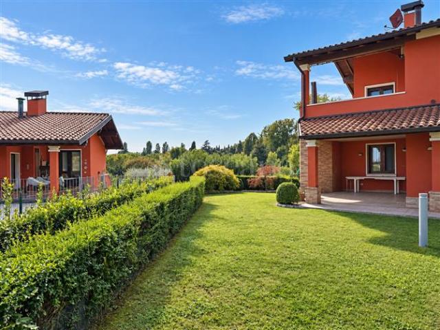 Casa di 160 mq a Centro Padenghe sul Garda