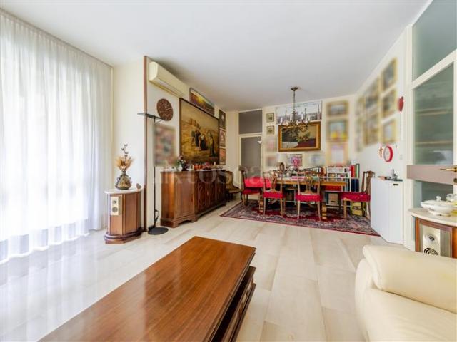 Casa di 160 mq a Solari, Washington Milano