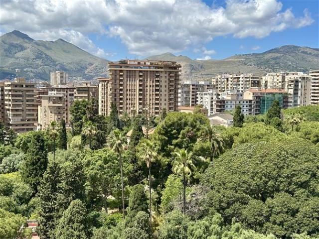 Casa di 170 mq a Fiera, Montepellegrino Palermo