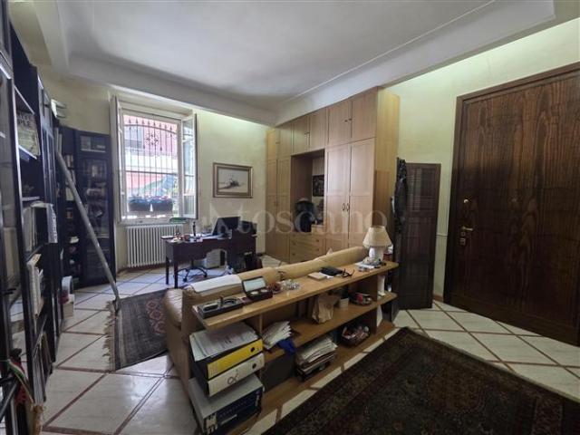 Casa di 215 mq a San Benedetto, Villanova Cagliari