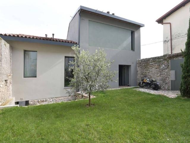 Casa di 174 mq in vendita Via San Sebastiano, 1, Toscolano Maderno, Lombardia