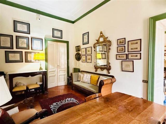 Casa di 175 mq a Chiaia, Mergellina Napoli