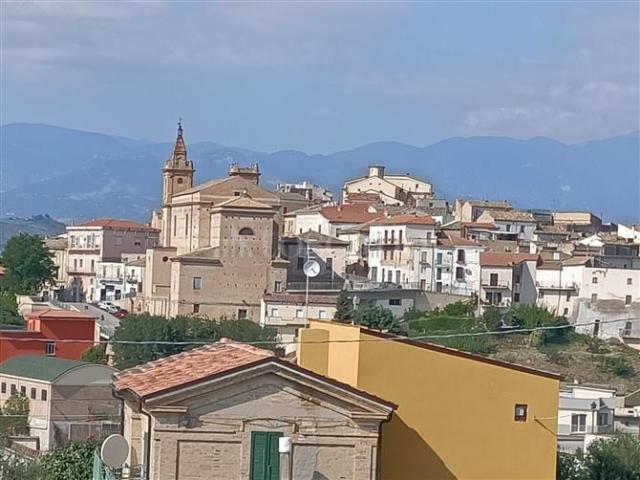Casa di 176 mq a Centro Collecorvino