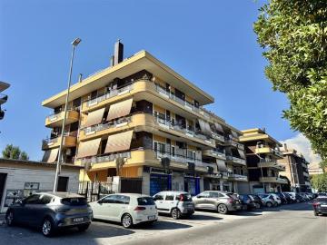 Casa di 180 mq a Mezzocammino, Spinaceto, Tor de' Cenci Roma