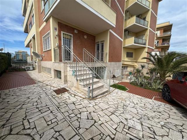 Casa di 200 mq a Lido di Ostia, Ostia Antica, Castel Fusano Roma