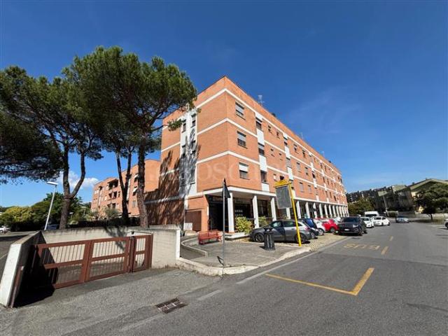 Casa di 100 mq a Eur, Torrino, Tintoretto Roma