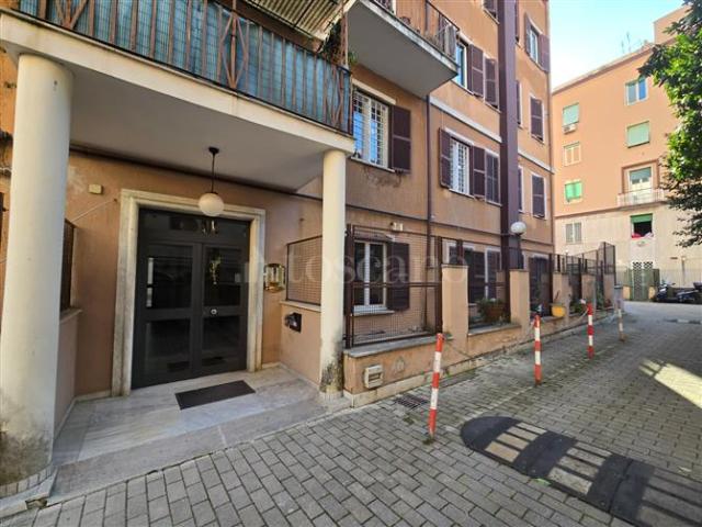Casa di 100 mq a Appio Latino, Colli Albani Roma