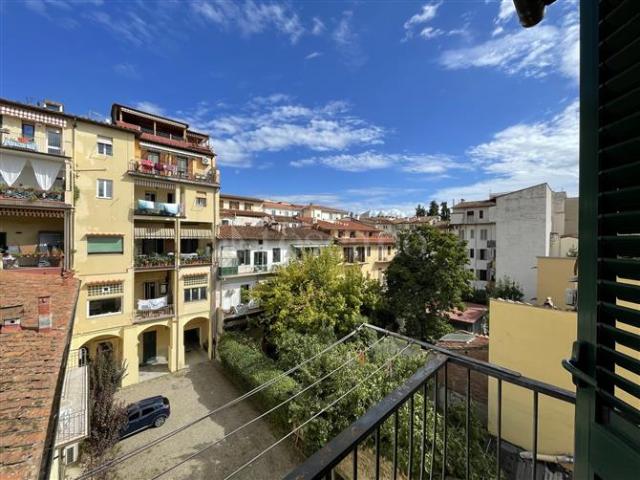 Casa di 100 mq a Centro Firenze