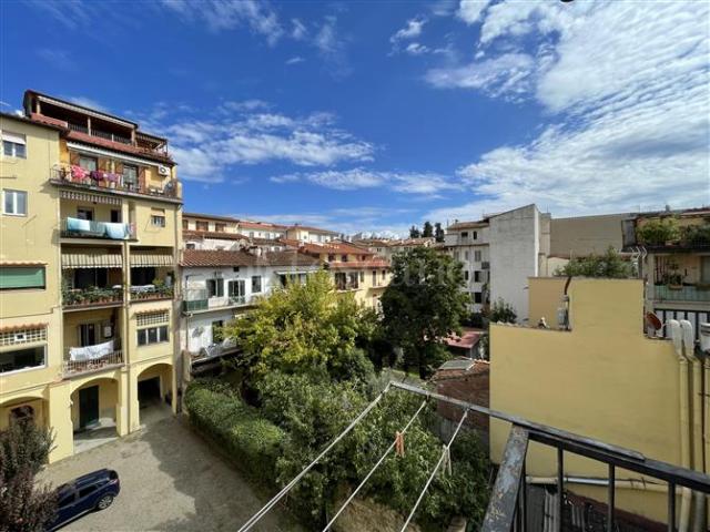 Casa di 100 mq a Centro Firenze