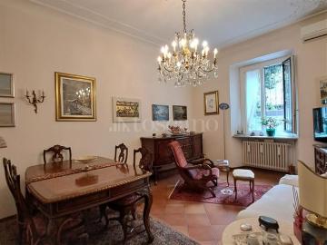 Casa di 100 mq a Solari, Washington Milano