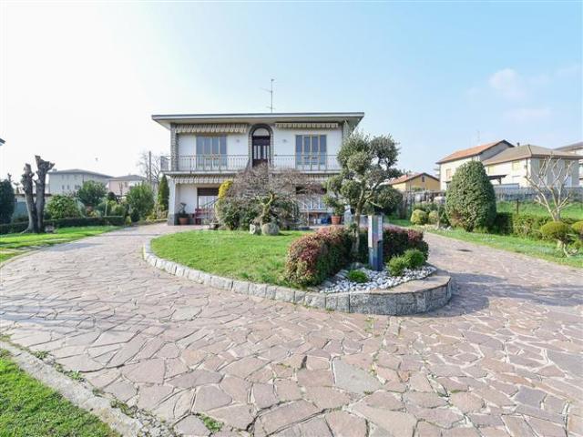 Casa di 100 mq a Vighizzolo, Cascina Varenna Cantù
