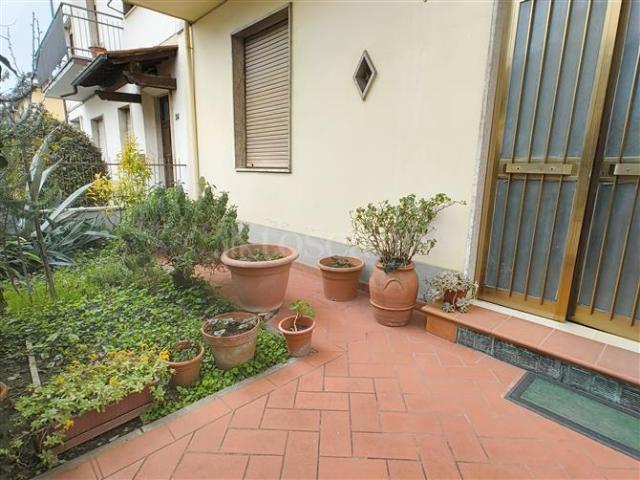 Casa di 105 mq a Cafaggio, Grignano, Le Badie Prato