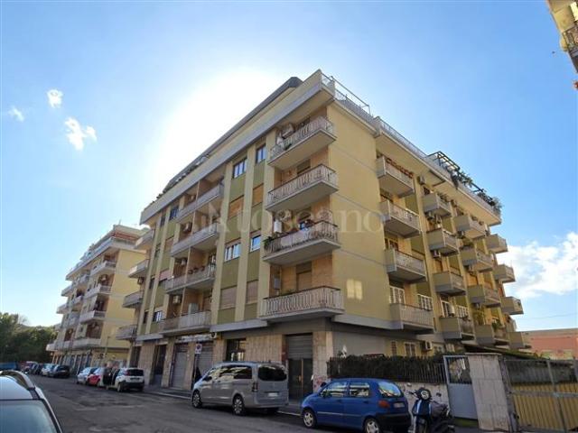 Casa di 115 mq a Appio Latino, Colli Albani Roma