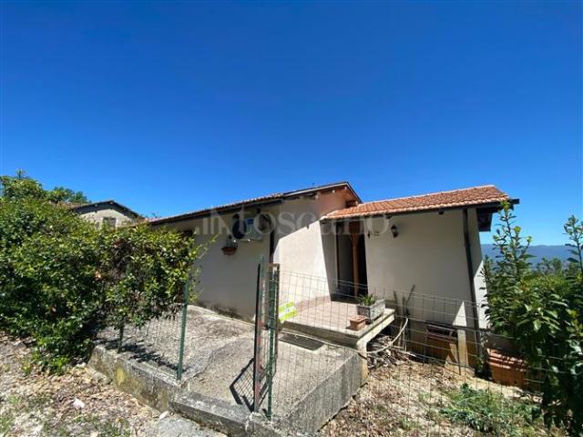 Casa di 120 mq a Centro Contigliano