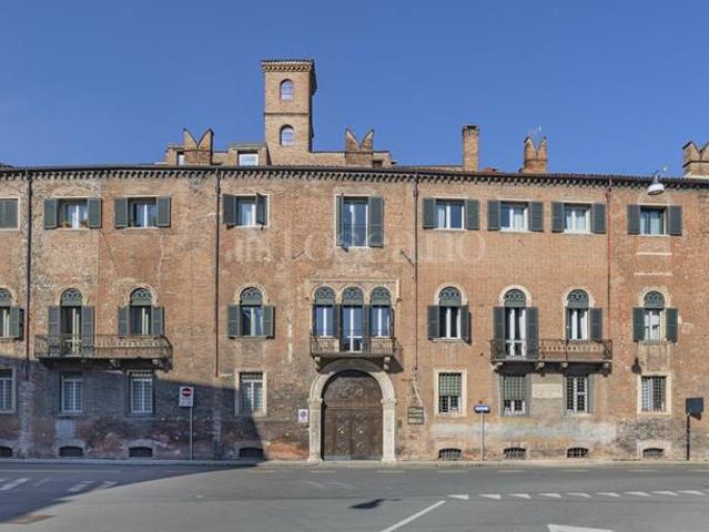 Casa di 127 mq a Centro Verona