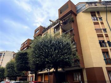 Casa in vendita a Via Colleferro Guidonia Montecelio - Balcone