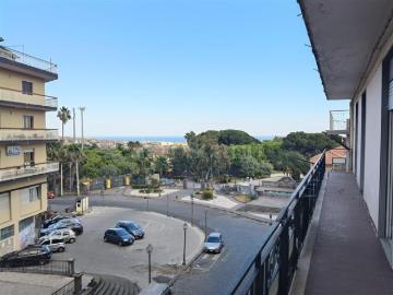 Casa di 128 mq a Centro Aci Catena