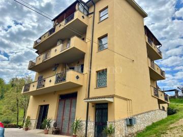 Casa in vendita a Via dell'Unione Guidonia Montecelio - Balcone