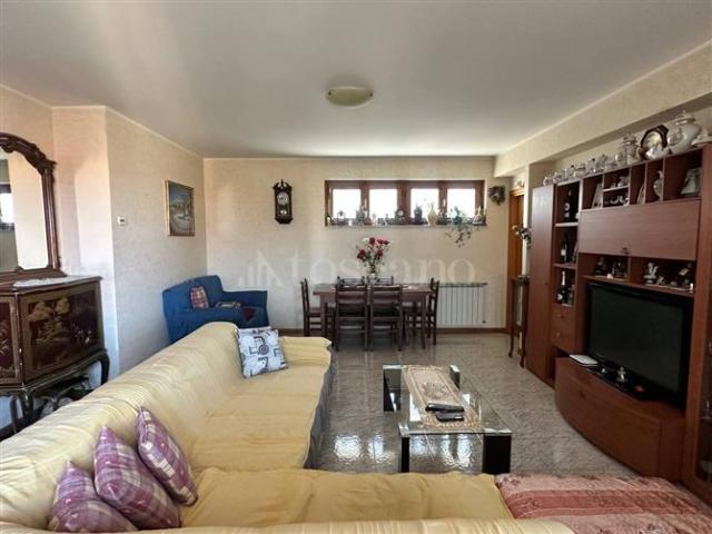 Casa di 134 mq a Valverde