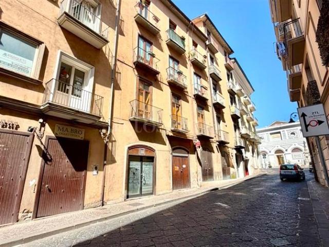 Casa di 135 mq a Emanuele II, C. Colombo, Morelli e Silvati Avellino