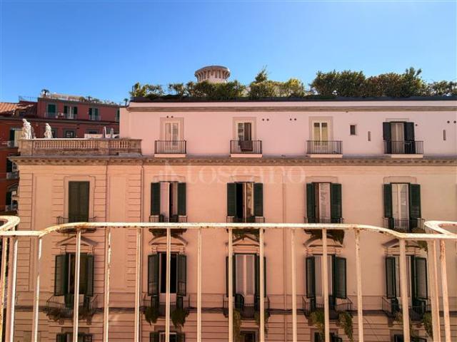 Casa di 260 mq a Centro Napoli