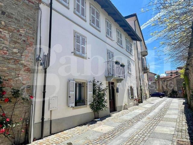 Casa di 280 mq in vendita Via Umberto I, Bossolasco, Cuneo, Piemonte