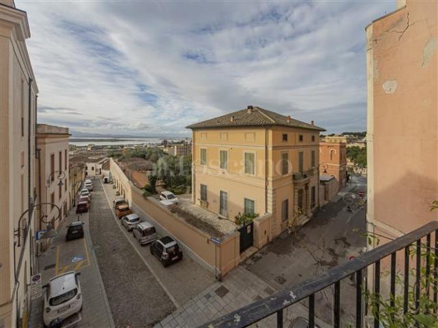 Casa di 200 mq a Centro Cagliari