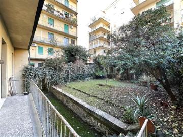 Casa in vendita a Centro di Firenze - Giardino