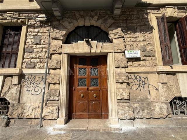 Casa di 230 mq a Borgo Antico, Murat, Madonnella Bari