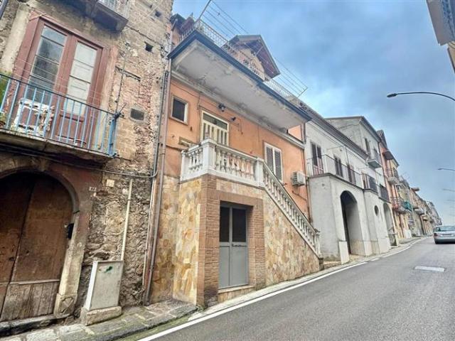 Casa di 236 mq a Altavilla Irpina