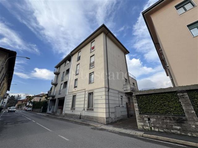 Casa di 300 mq a Caleotto, Acquate, Bonacina, Falghera Lecco