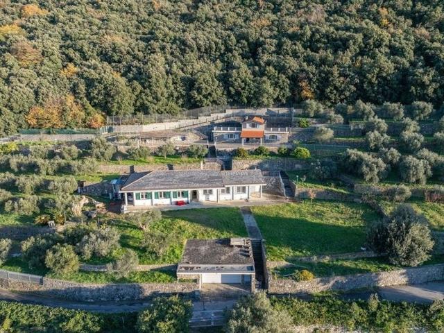 Casa di 324 mq in vendita Moneglia, Italia