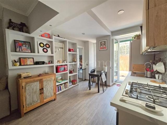 Casa di 45 mq a Appio Latino, Colli Albani Roma