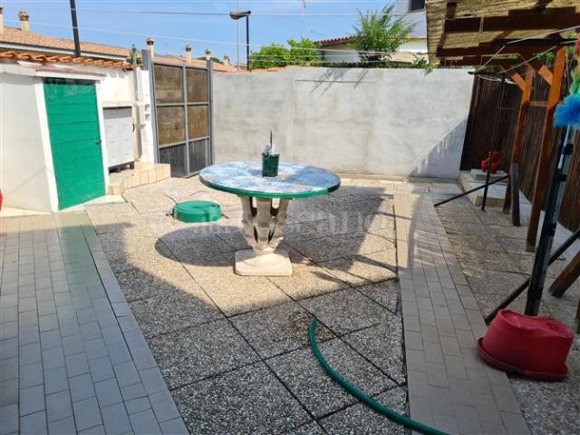 Casa di 45 mq a Tor San Lorenzo, Nuova California, Landriana Ardea