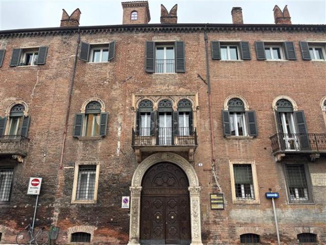 Casa di 400 mq a Centro Verona